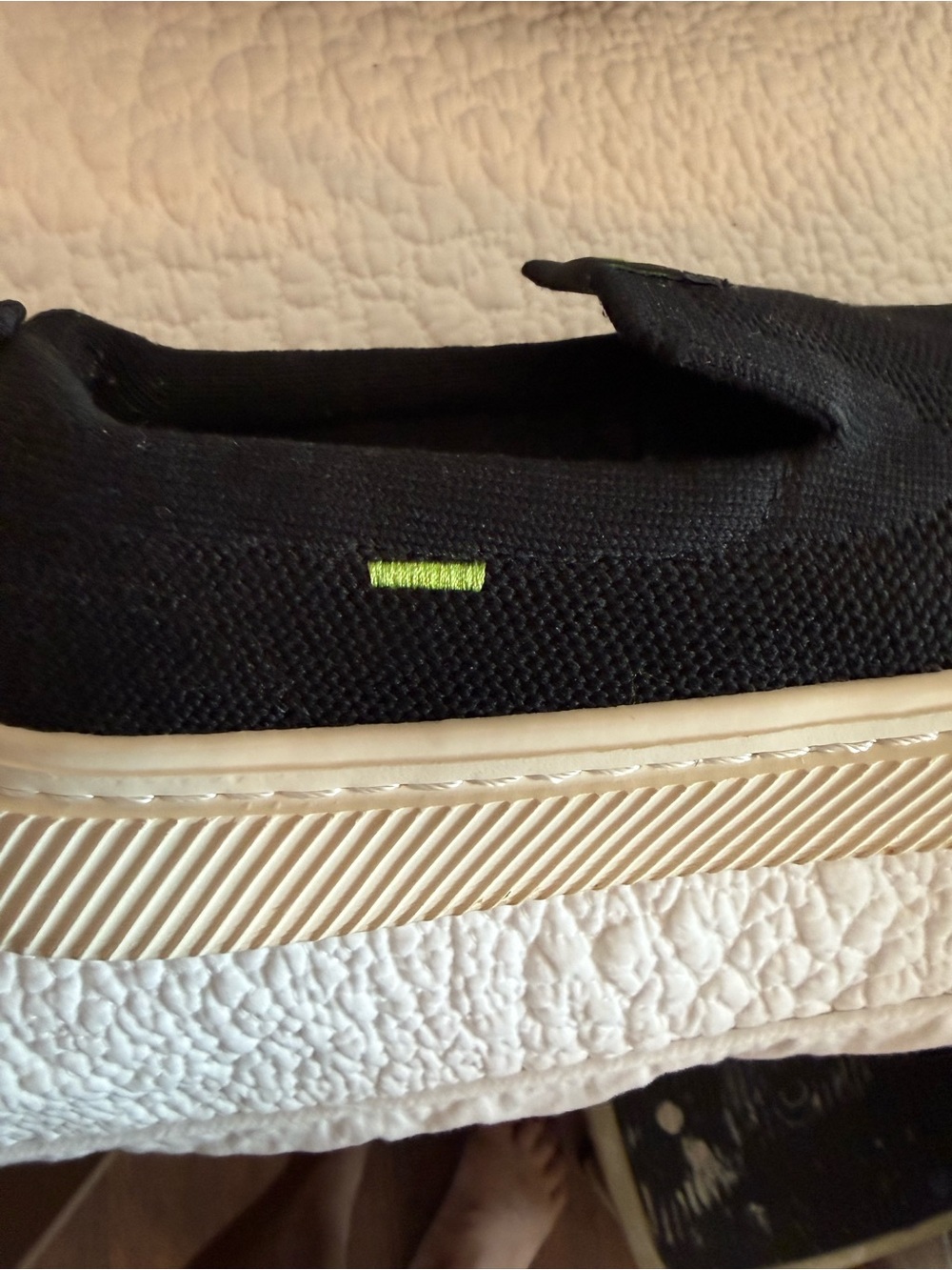 Cariuma IBI Black Slip-On Sneakers with Cream Sole Women’s 8 / Men’s 6.5 - Picture 4 of 8